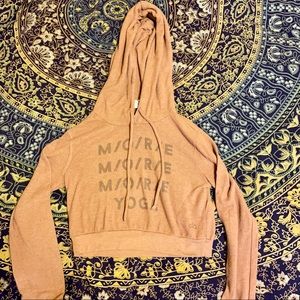 ALO YOGA CROPPED HOODIE